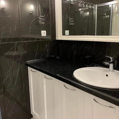 Opera House 2 Separate світло є *