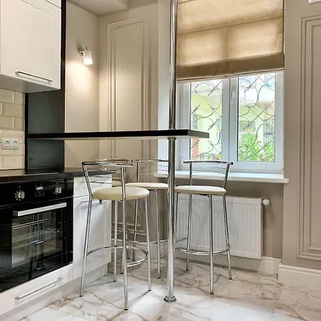 Opera House 2 Separate світло є