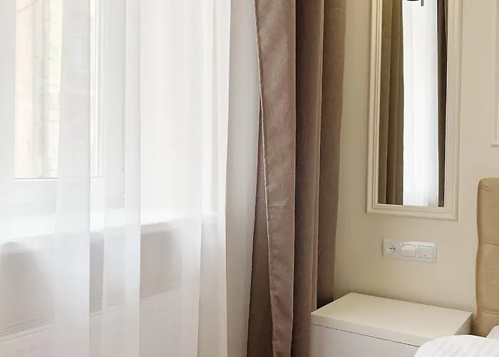 Opera House 2 Separate світло є Lviv