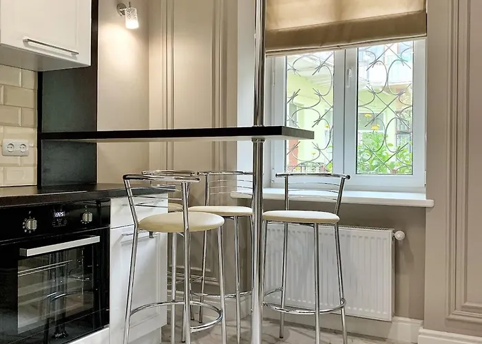 Opera House 2 Separate світло є